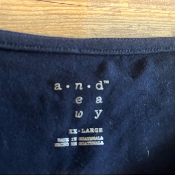 LAST CHANCE!!!! The softest striped shirt to transition to the new season. XXL. - Picture 2 of 6